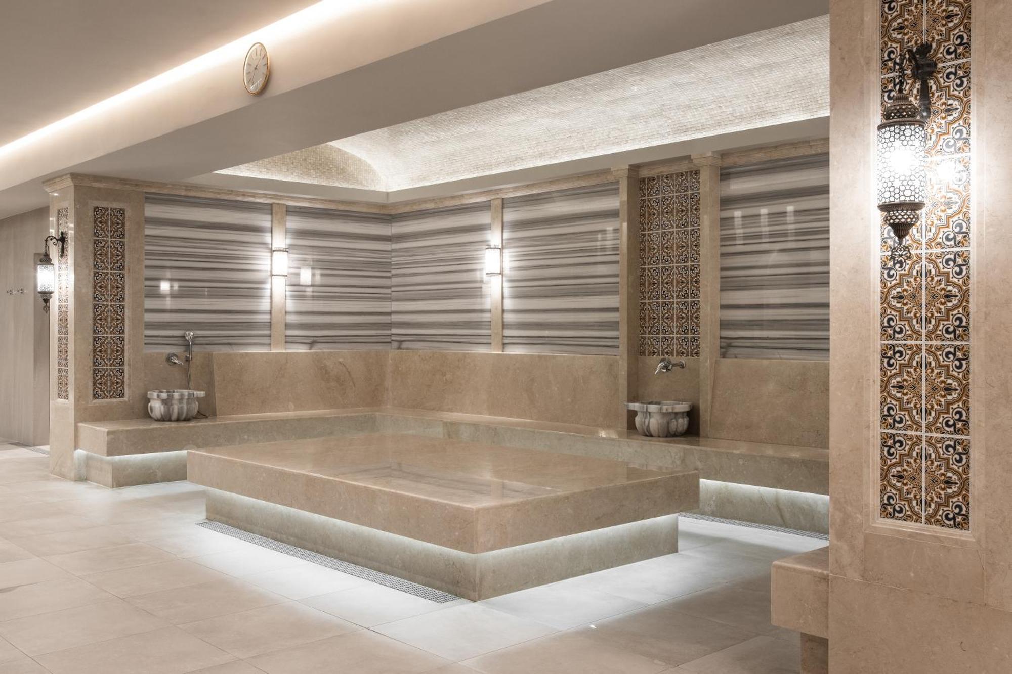 Aquaperla Hotel & Spa Chişinǎu Buitenkant foto